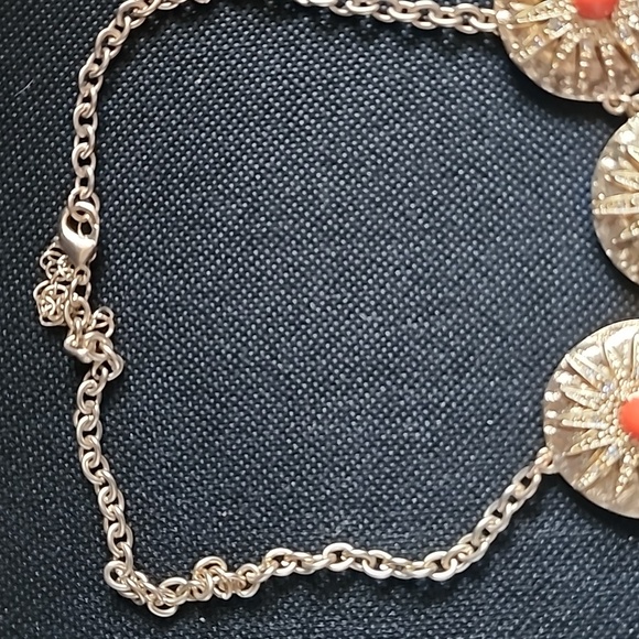 Elegant Gold Toned and Orange Stone Necklace....mesures 19 Inches - Picture 4 of 6